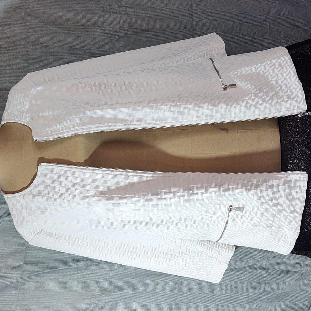 Allison Daley Jacket - Picture 3 of 5